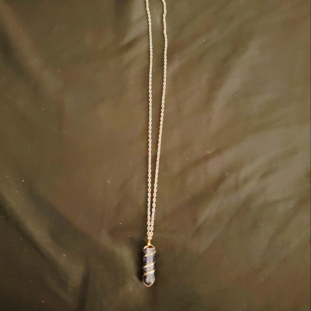 Necklace - Picture 1 of 2